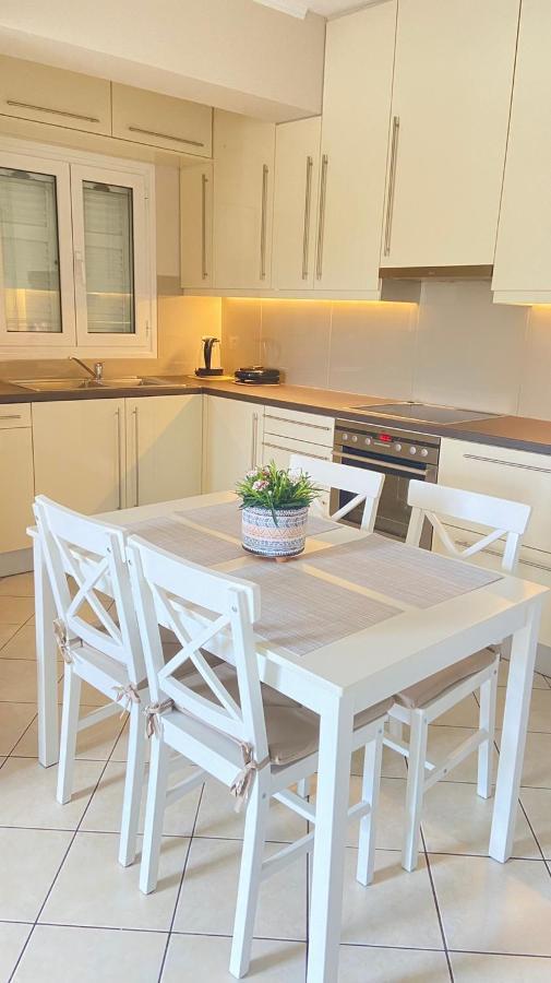 Billy'S Apartment Kokkínion Екстериор снимка